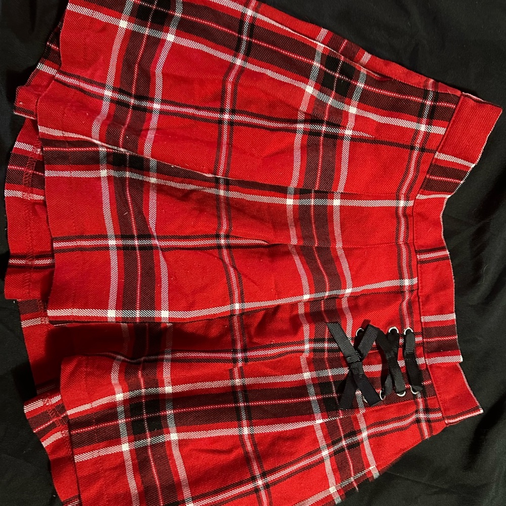 Girls justice size 14/16 red and black plaid mini skirt